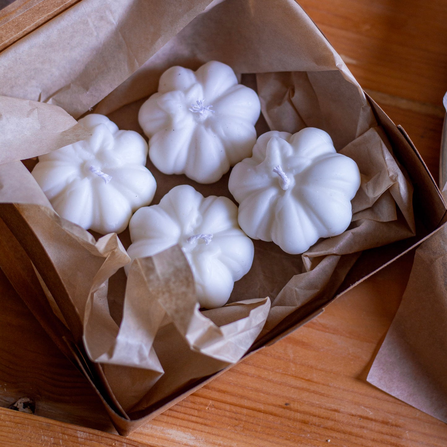 White mini Pumpkins Soy Candle | Pack of 3