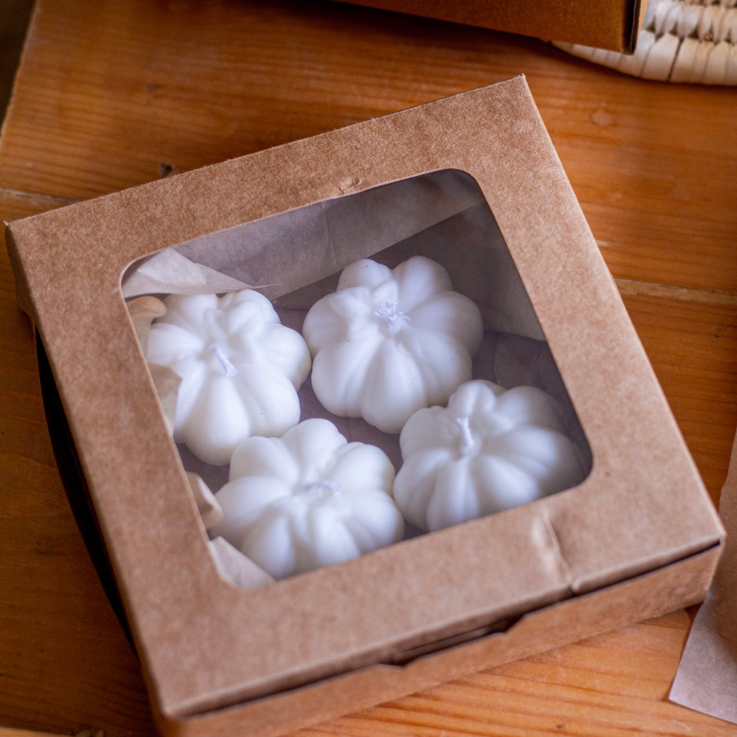 White mini Pumpkins Soy Candle | Pack of 3