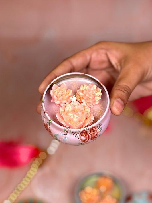 Floral Tin Soy Candle – Vanilla