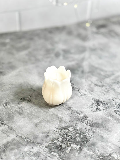 Tulip Shape Soy Scented Candle – Vanilla Fragrance