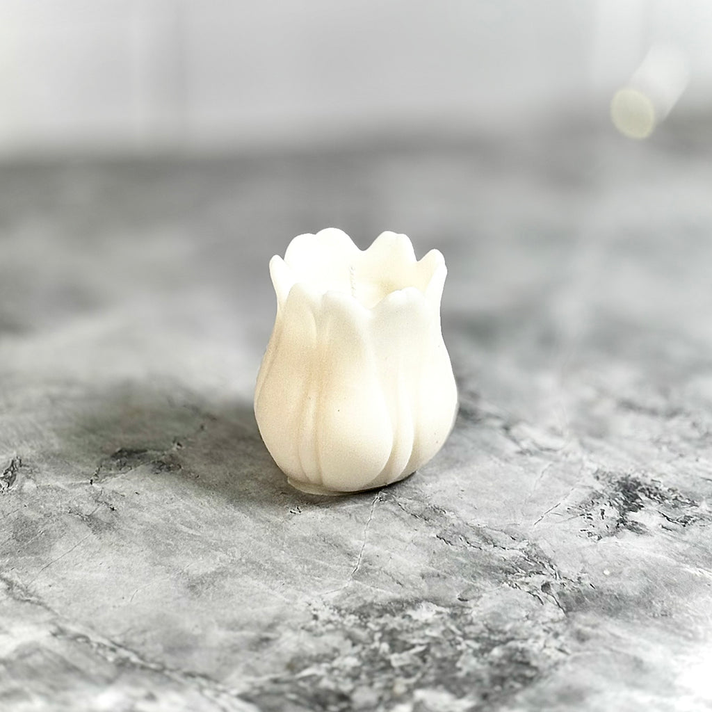 Tulip Shape Soy Scented Candle – Vanilla Fragrance