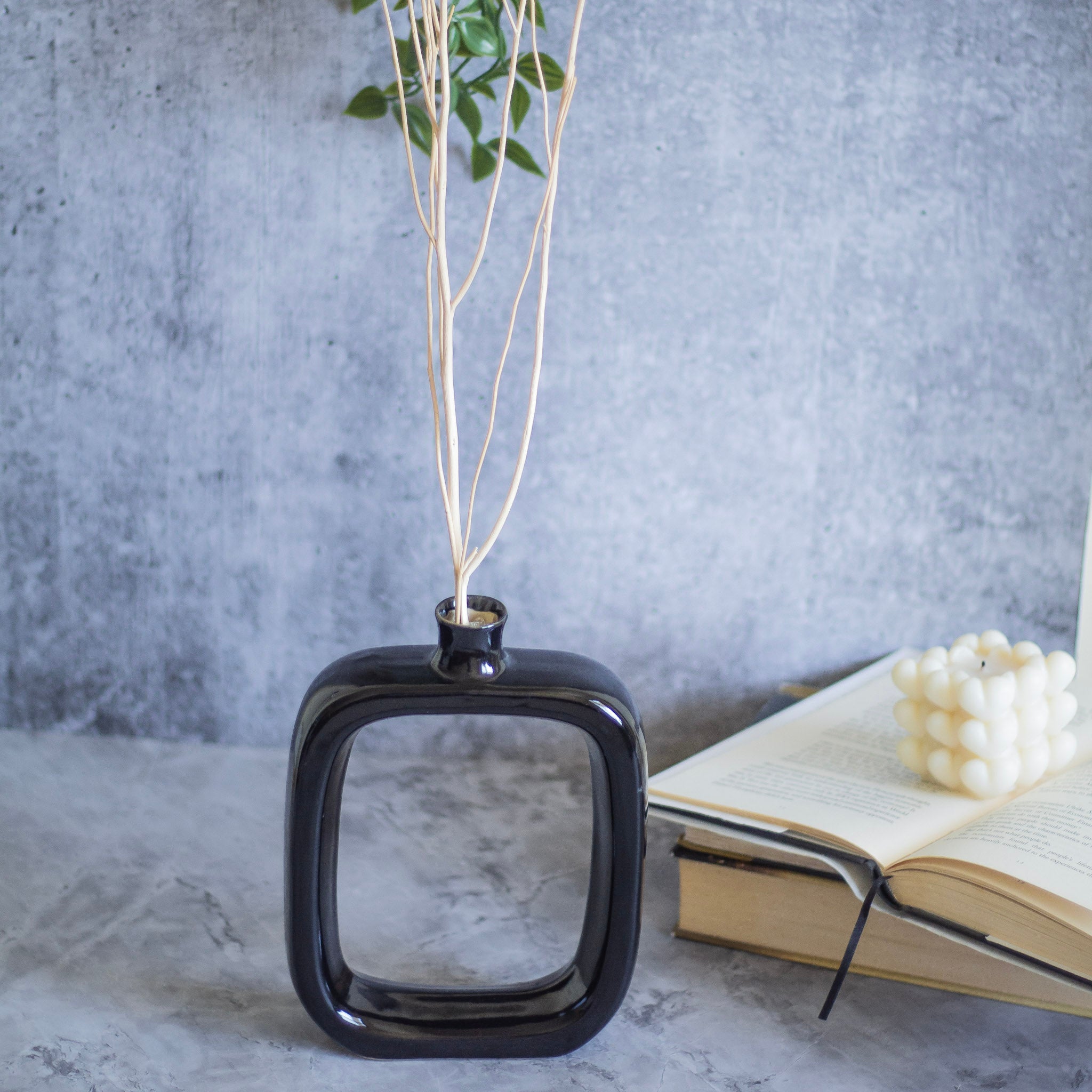 Square Shape Vase in Colour Black