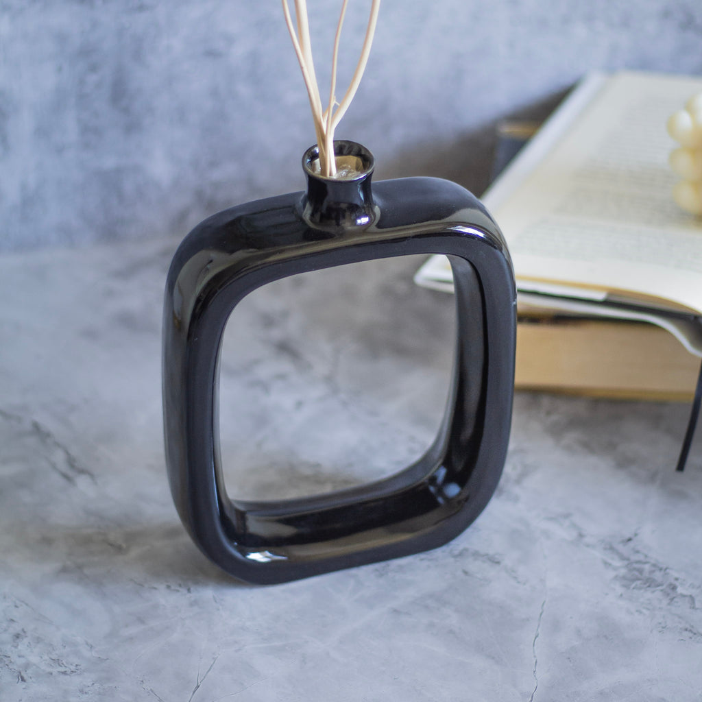 Square Shape Vase in Colour Black